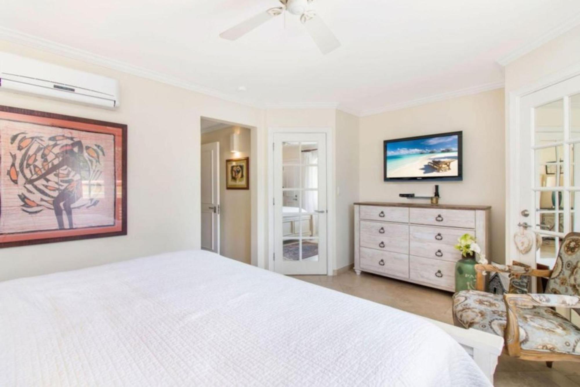 Sapphire Beach Condos Christ Church Ruang foto