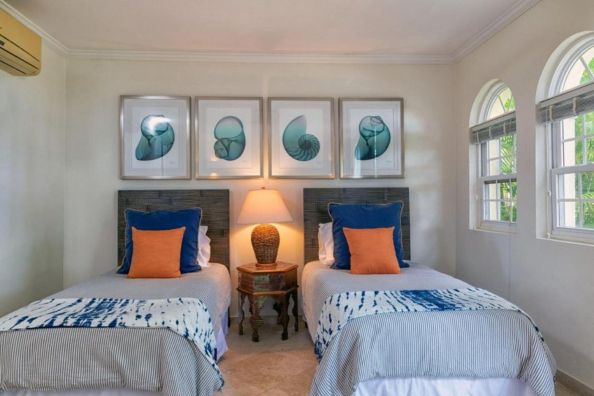 Sapphire Beach Condos Christ Church Ruang foto