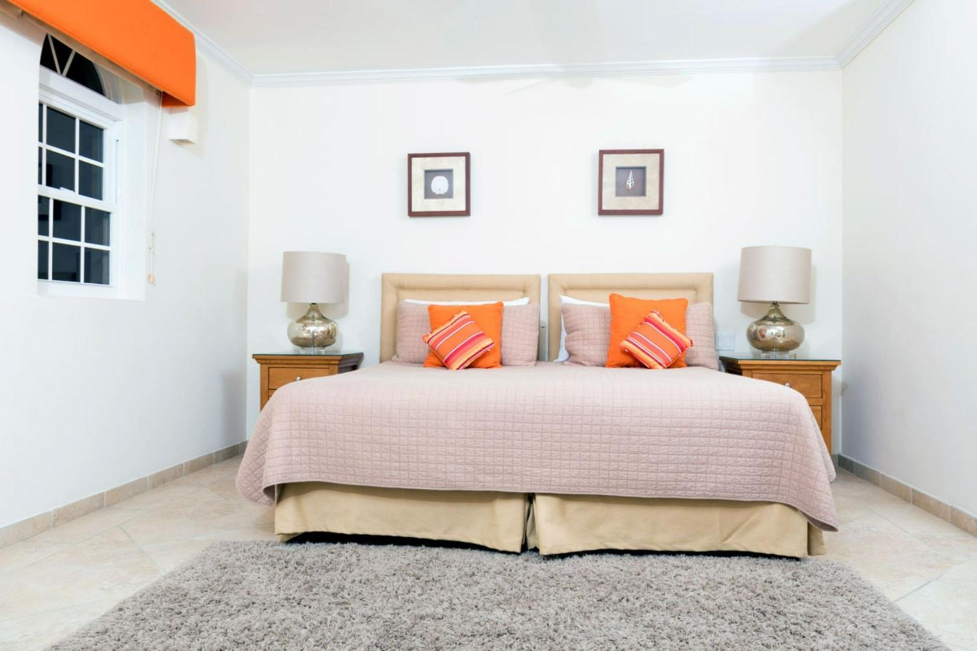Sapphire Beach Condos Christ Church Ruang foto